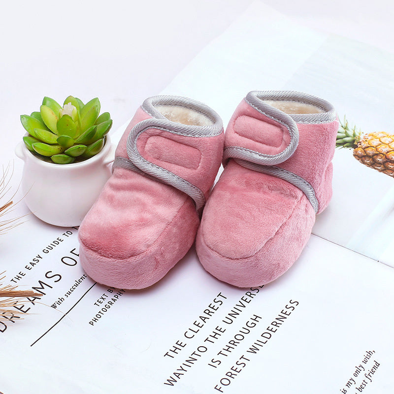 Newborn Cotton and Velcro Boots