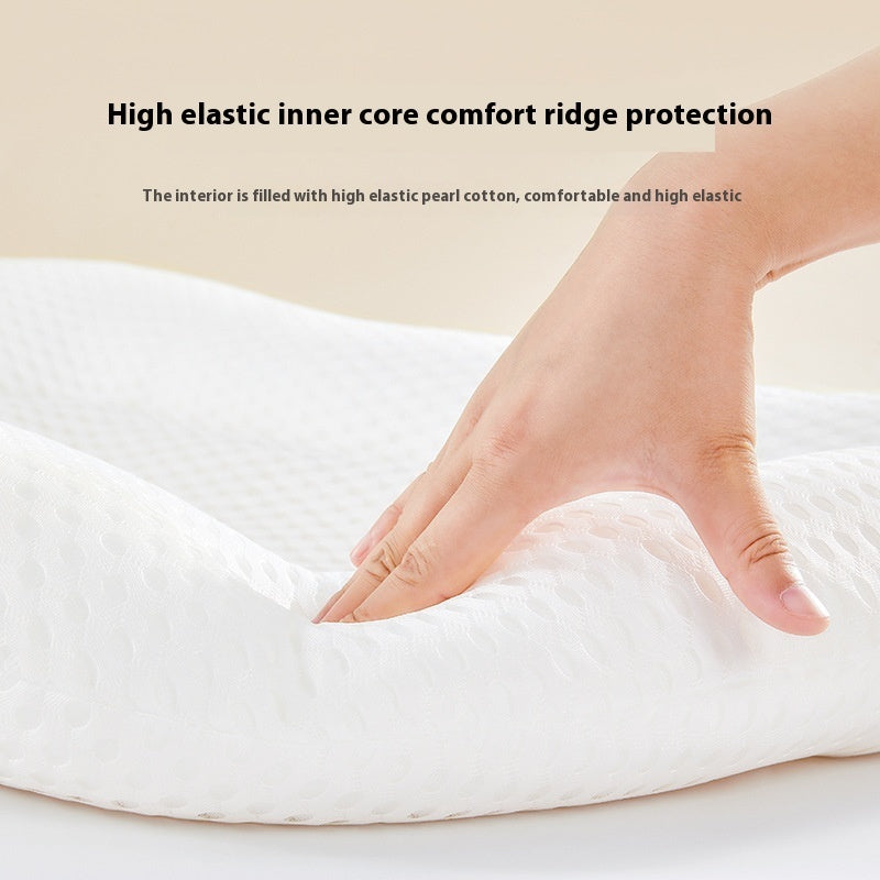 Minimally Printed Baby Soothing